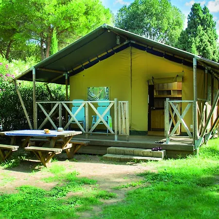 Camping Village Le Capanne Marina Di Bibbona Exterior photo
