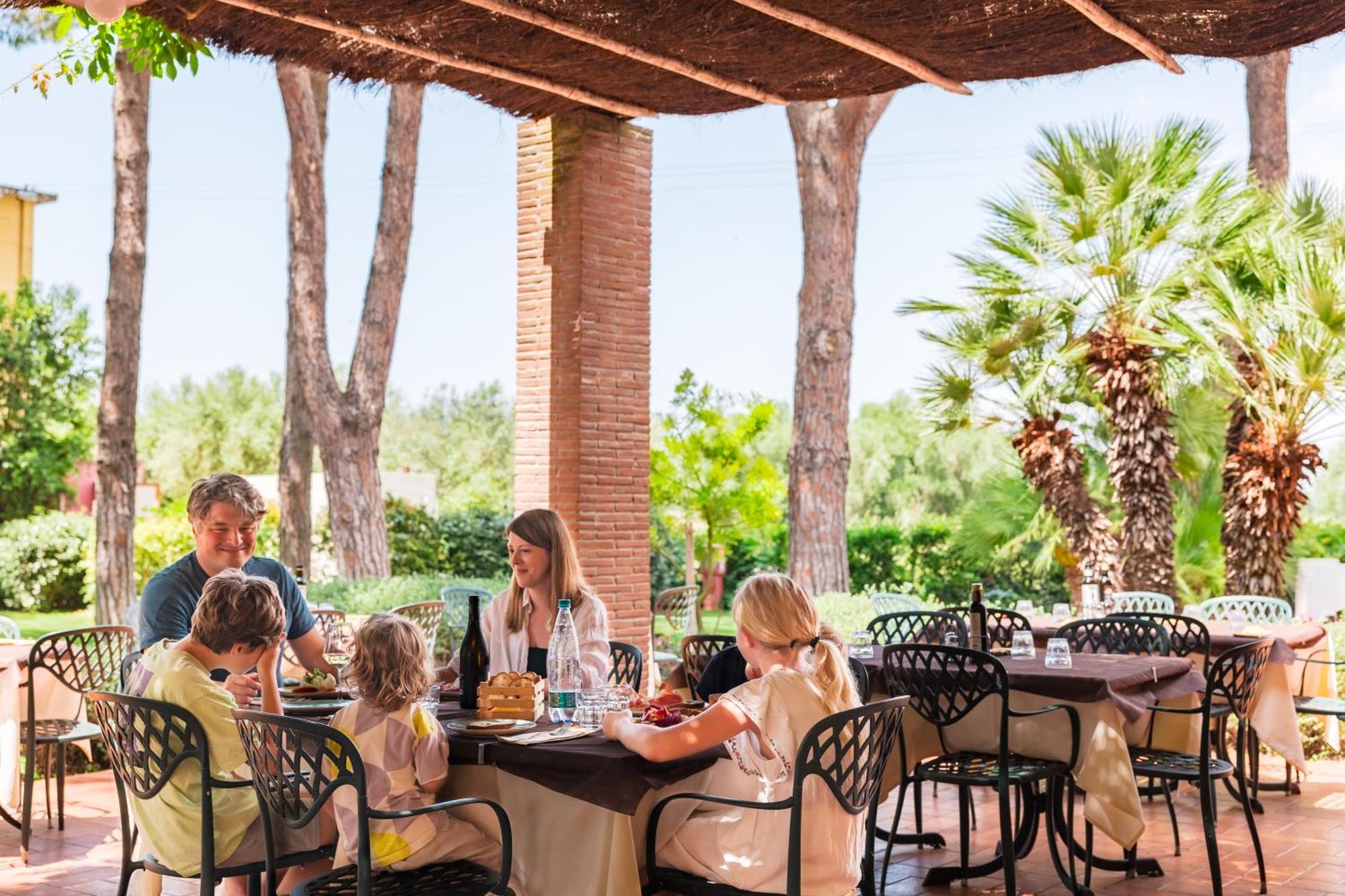 Village Le Capanne 3* Marina Di Bibbona