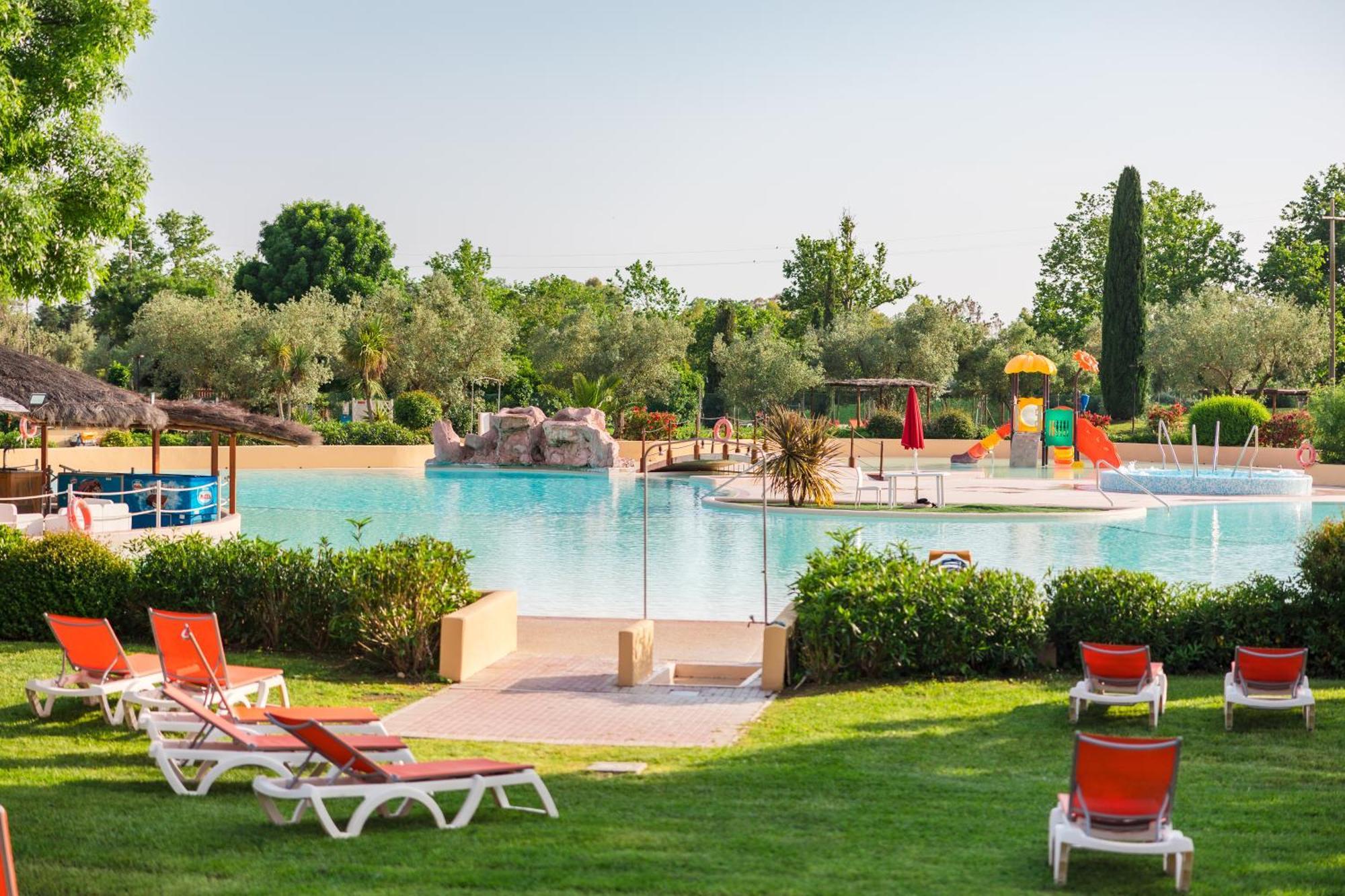 Village Le Capanne Camping 3*
